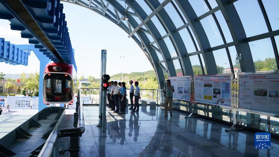 La Cina costruisce la prima linea maglev PML a terre rare