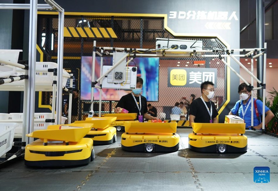 Beijing: WRC mette in mostra l'ultima tecnologia robotica