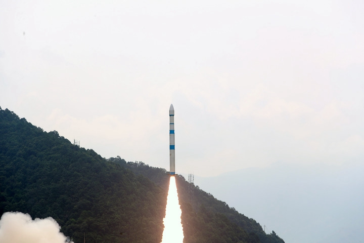 Cina: lanciato con successo satellite Chuangxin-16