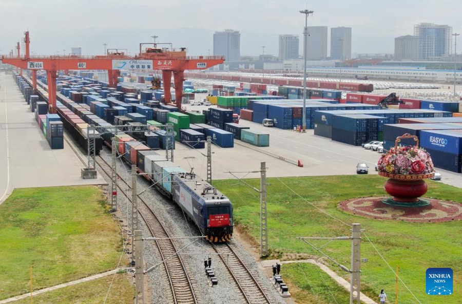 La nuova rotta del treno merci collega lo Shaanxi della Cina con il Vietnam