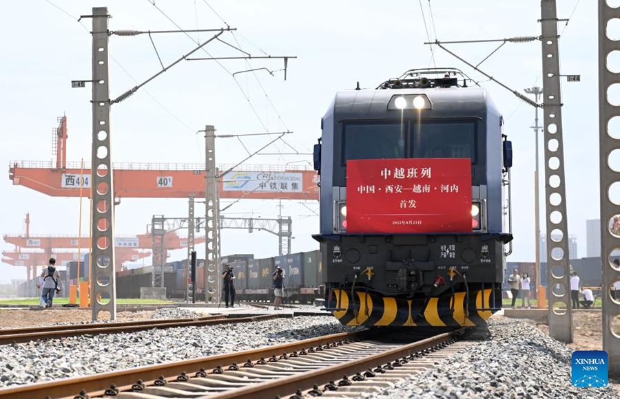 La nuova rotta del treno merci collega lo Shaanxi della Cina con il Vietnam