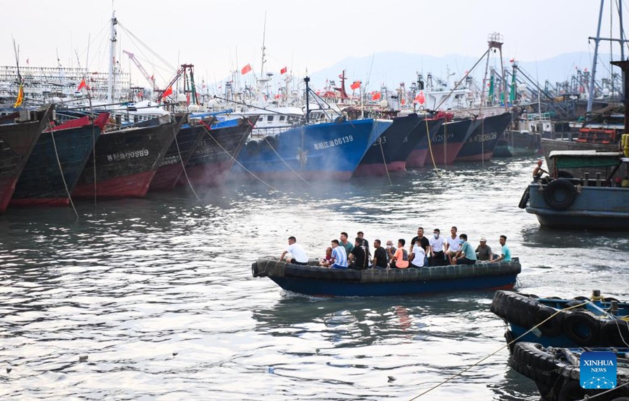 Guangdong: chiusi le scuole e il traffico a causa dell'imminente tifone