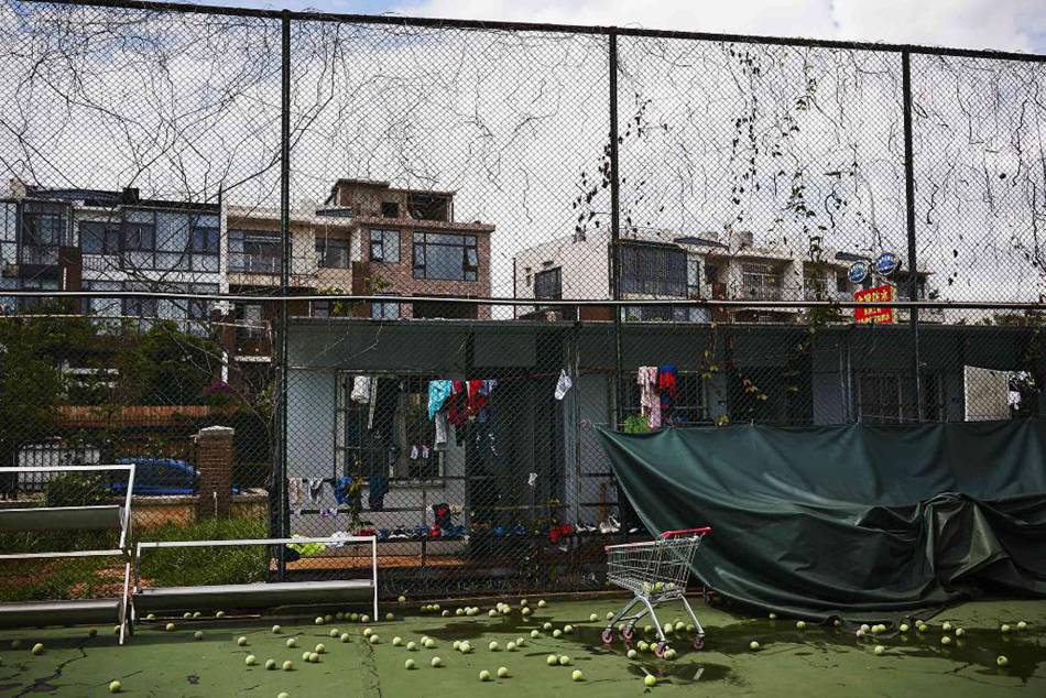 Con oltre 7.000 swing al giorno, il tennis cambia la vita di un adolescente delle montagne