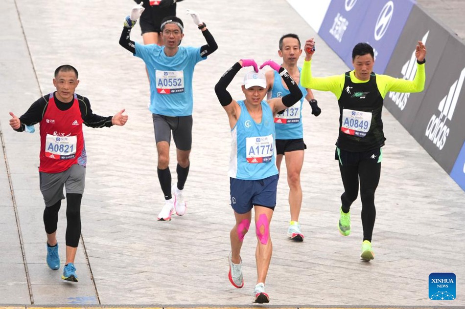 Svolta la maratona di Beijing dopo due anni di sospensione