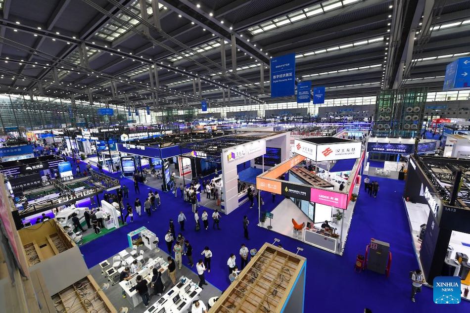 Oltre 5.600 espositori partecipano alla China Hi-Tech Fair di Shenzhen