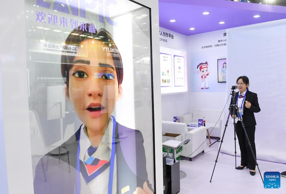 Oltre 5.600 espositori partecipano alla China Hi-Tech Fair di Shenzhen