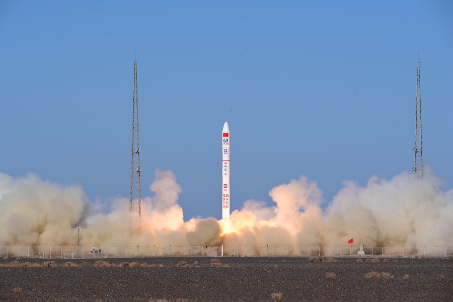 La Cina lancia il razzo commerciale CERES-1 Y4 con cinque satelliti