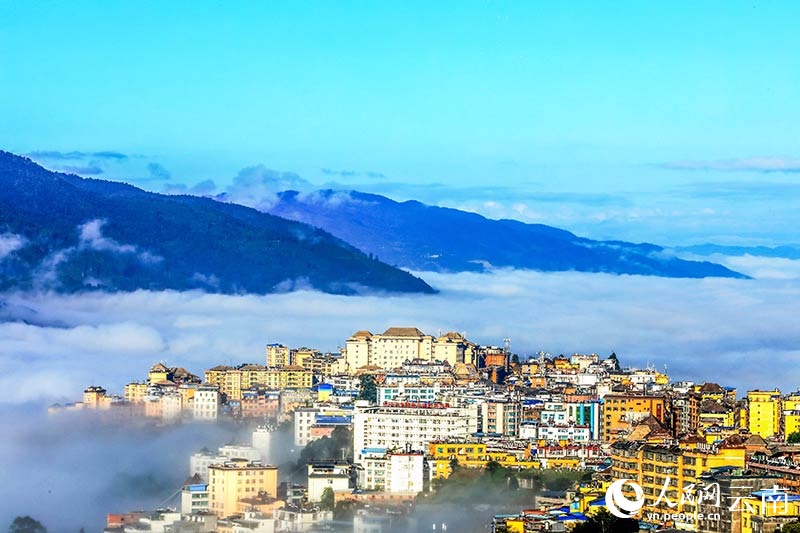 Lvchun, Yunnan: una cittadina sulle nuvole