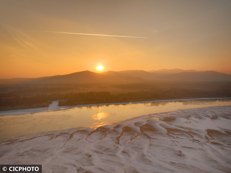 Heilongjiang: splendido scenario di deriva del ghiaccio nella sezione Rao del fiume Wusuli