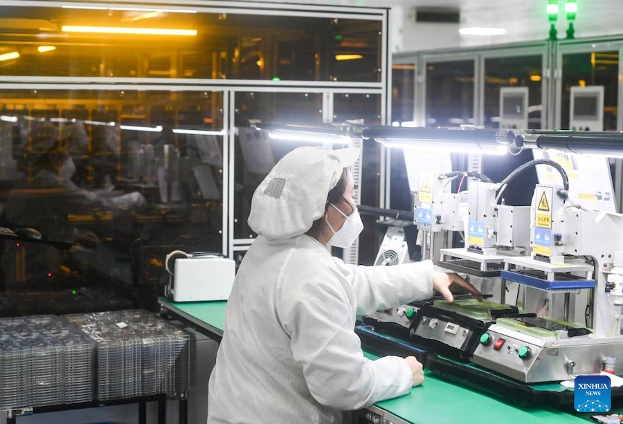 Chongqing promuove la trasformazione delle industrie tradizionali, incentivando la produzione intelligente