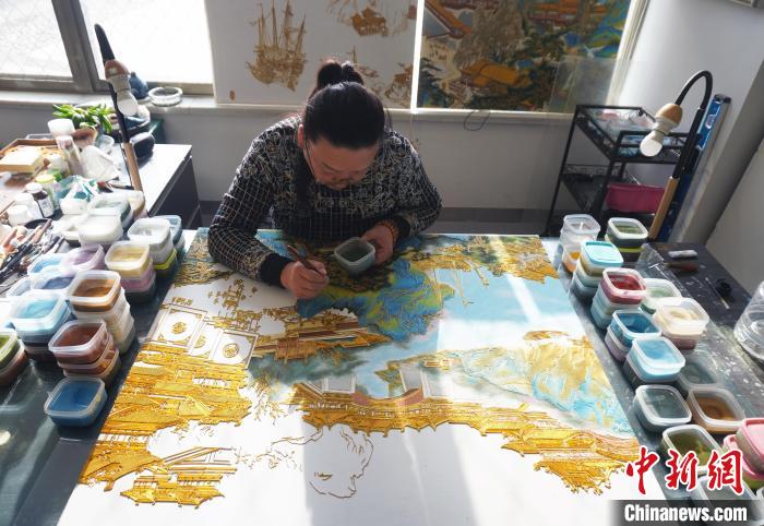 Lanzhou, Gansu: pittore da oltre 30 anni 