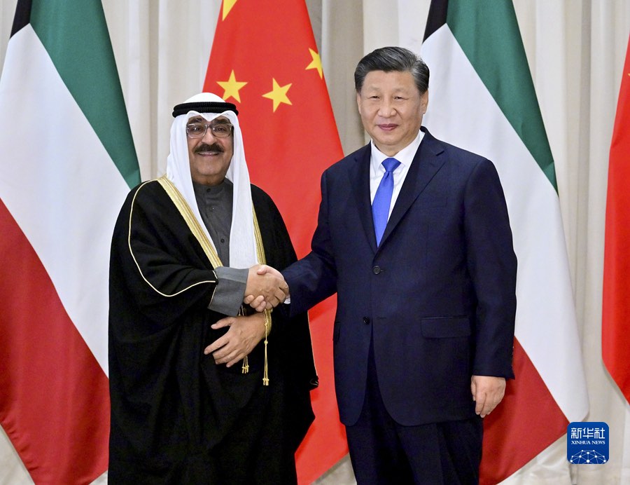Xi Jinping incontra il principe ereditario del Kuwait