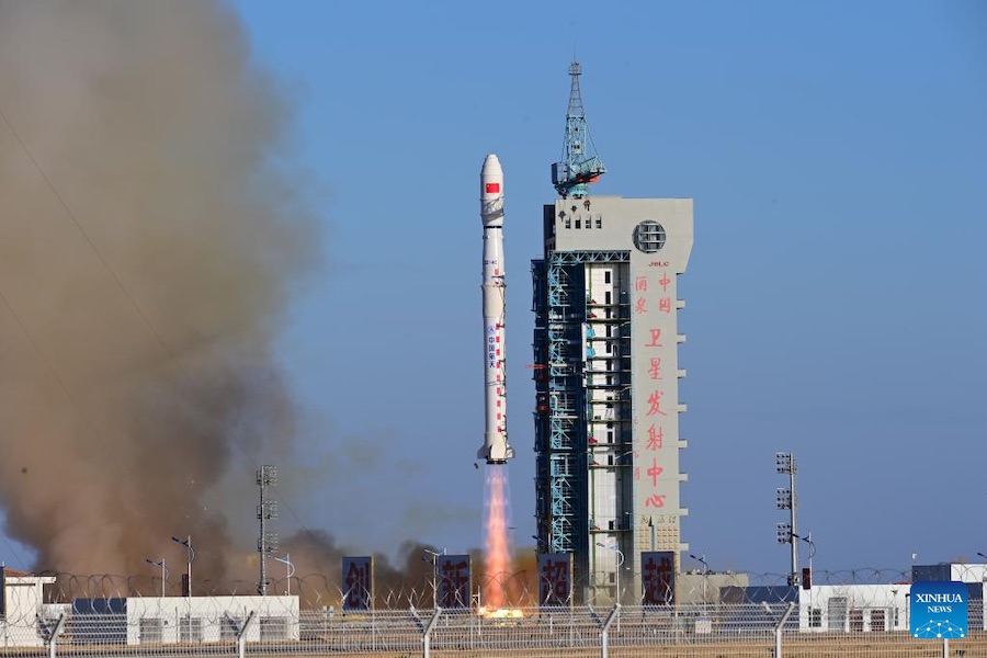 Cina lancia con successo due nuovi satelliti Shiyan-20A/B