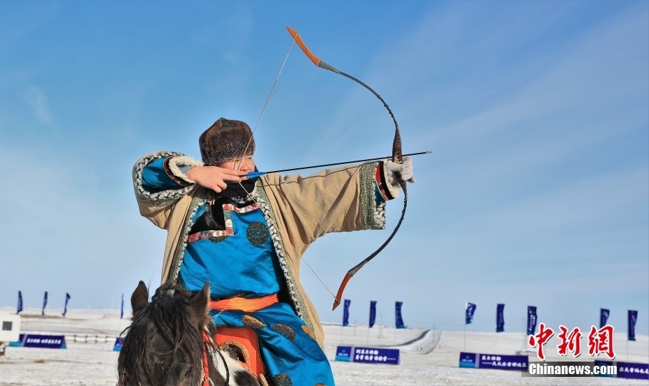 Al via il Naadam del ghiaccio e della neve nella Mongolia Interna