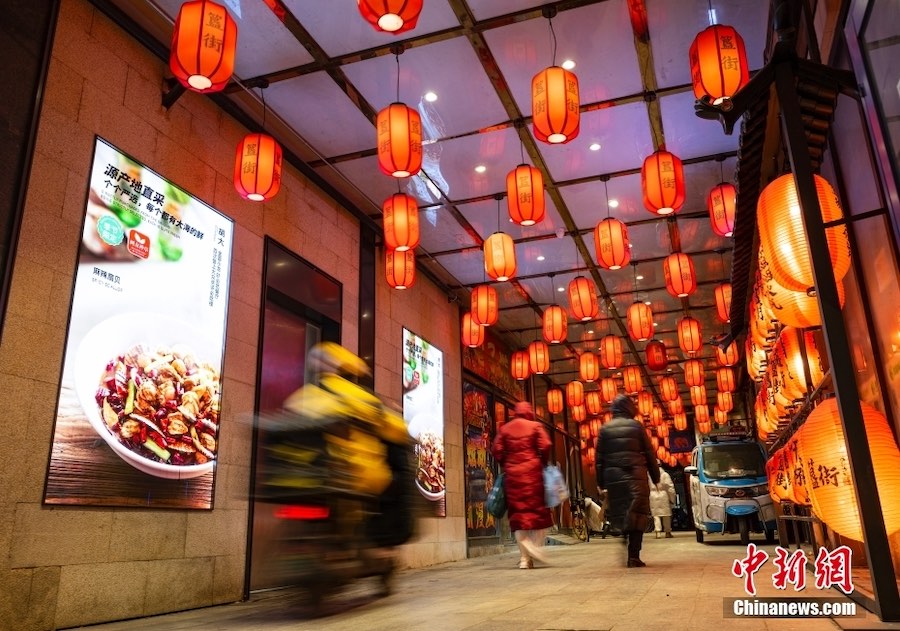 Beijing: al solstizio d'inverno, la via Guijie torna alla vita ordinaria