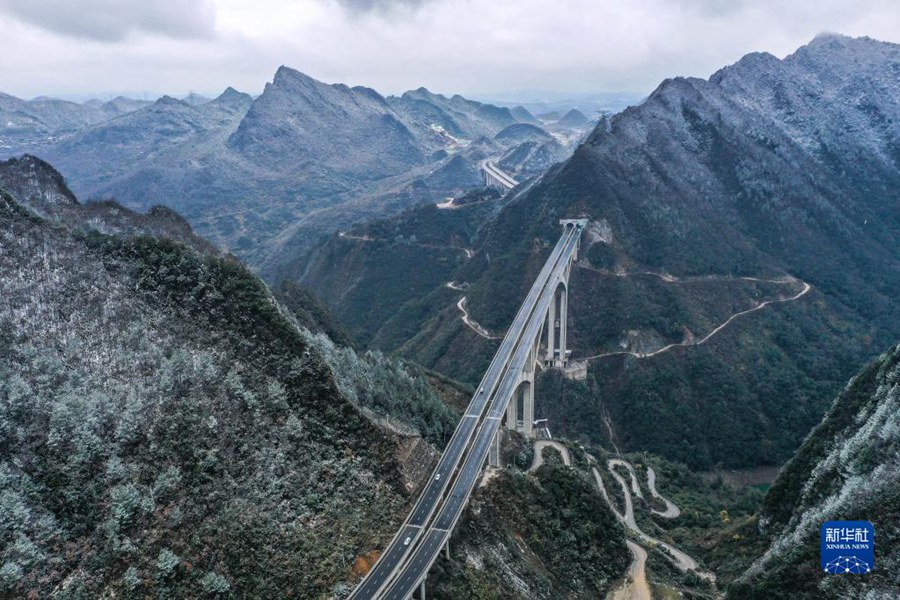 Guizhou: aperto al traffico il ponte Ganxi