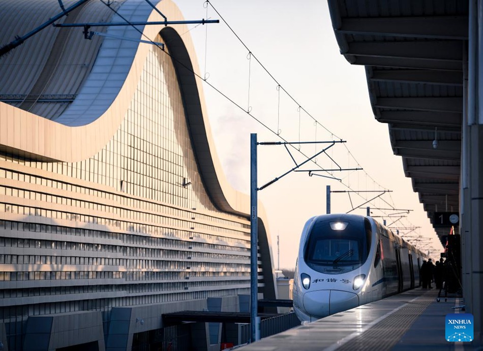 Nuova ferrovia ad alta velocità operativa nel nord-ovest della Cina