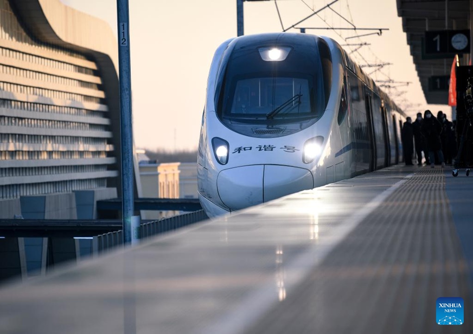 Nuova ferrovia ad alta velocità operativa nel nord-ovest della Cina