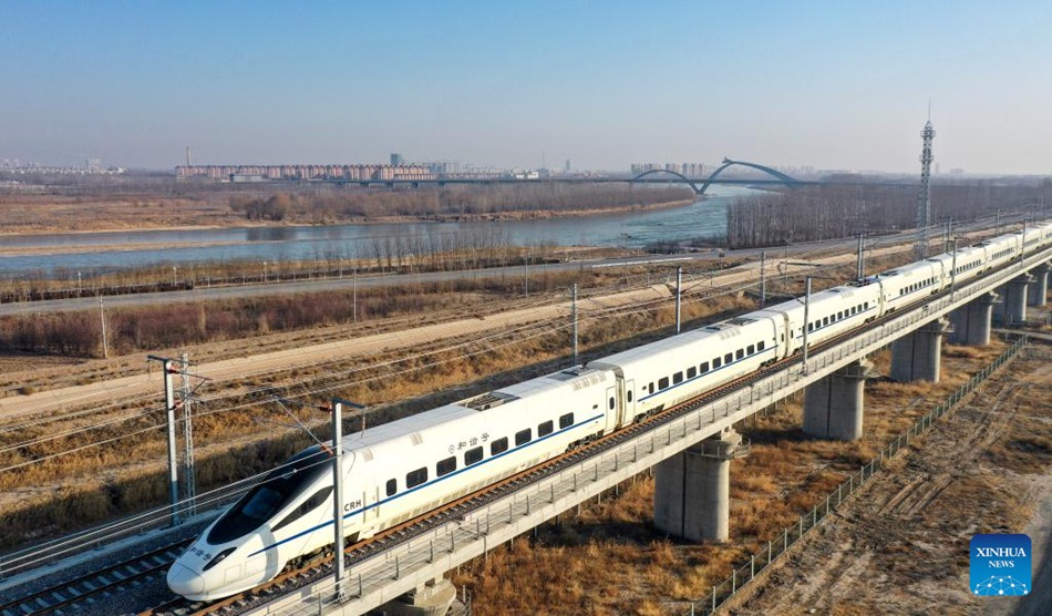 Nuova ferrovia ad alta velocità operativa nel nord-ovest della Cina