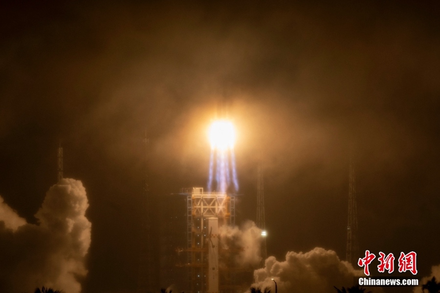 La Cina lancia tre nuovi satelliti nello spazio