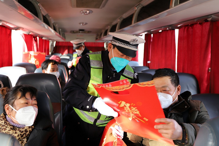 Cina: la corsa ai viaggi per la Festa di Primavera vede 34,74 milioni di viaggi dei passeggeri il primo giorno
