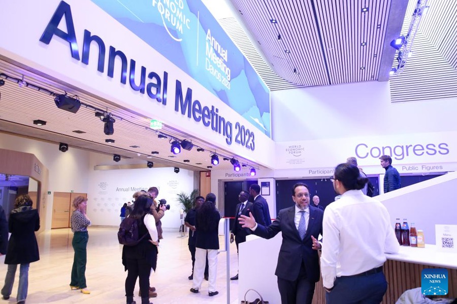 Maggiore cooperazione globale sollecitata a Davos