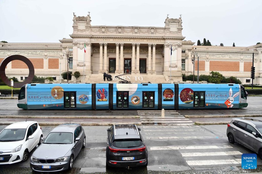 Roma: svelato il tram dell'Anno del Coniglio