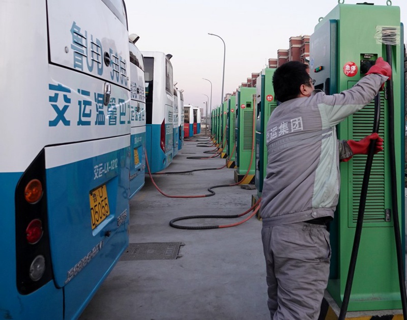 Libro Bianco: la Cina accelera la costruzione di una rete di trasporti verde