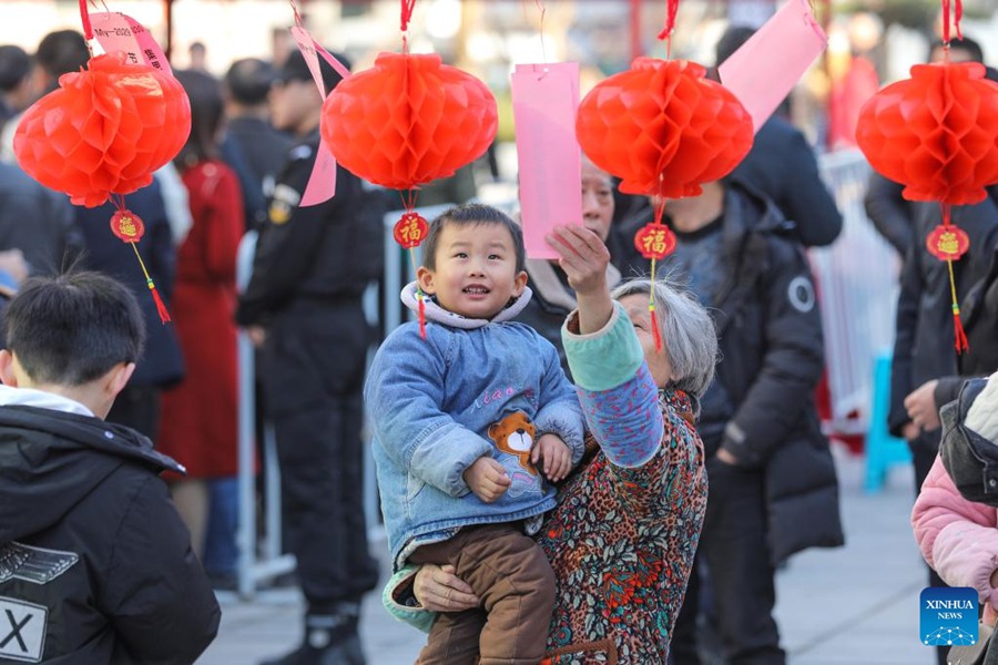 Cina: attività organizzate in tutto il Paese per l'imminente Festa delle Lanterne
