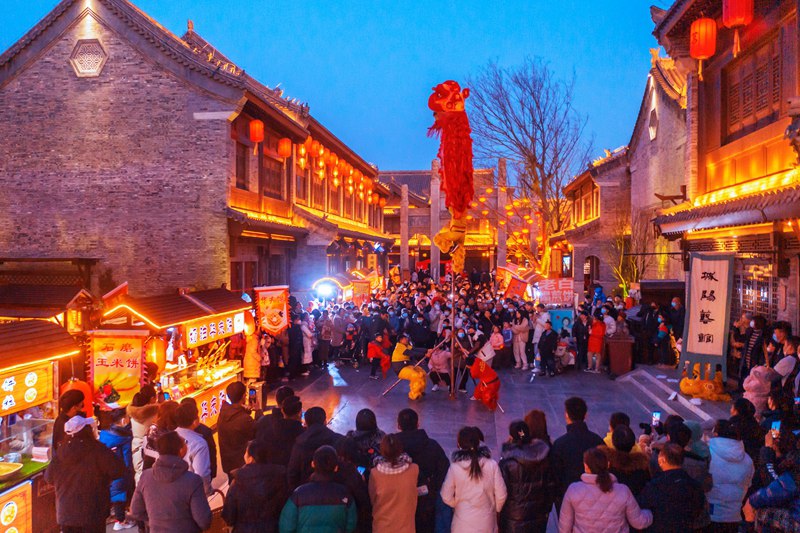 Rizhao, Shandong: una colorata Festa delle Lanterne