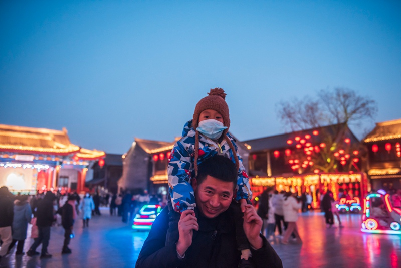 Rizhao, Shandong: una colorata Festa delle Lanterne