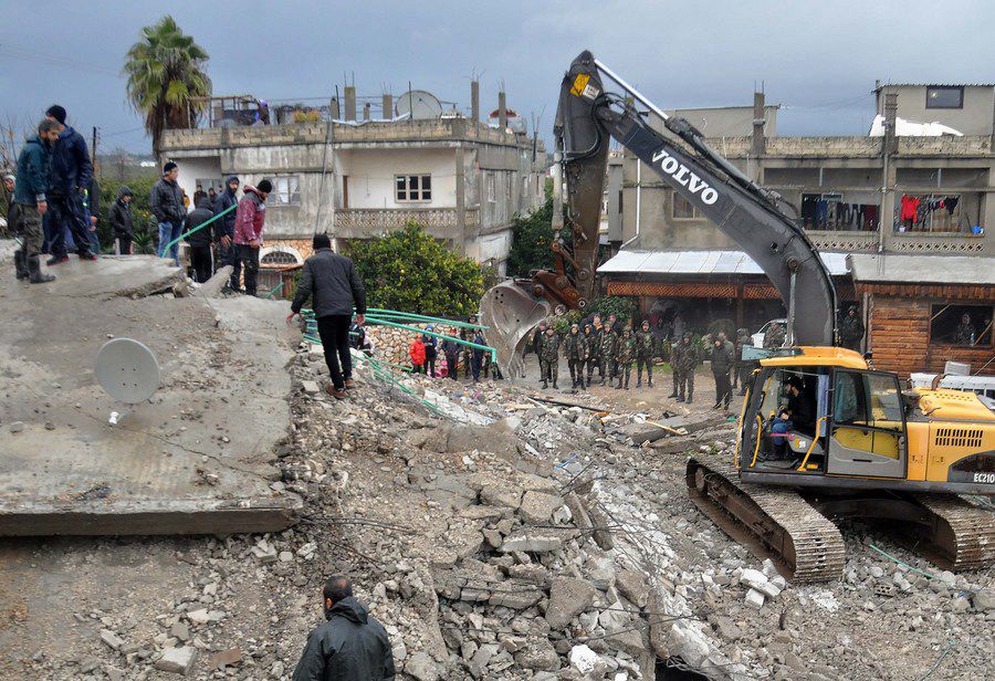 Turchia: due forti terremoti in un giorno causano migliaia di morti