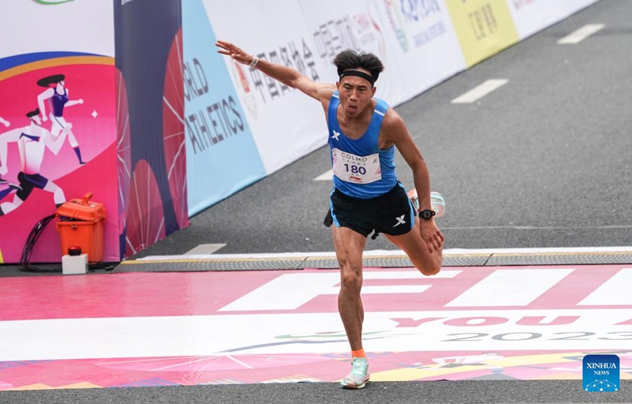He Jie rinnova il record nazionale cinese di maratona maschile