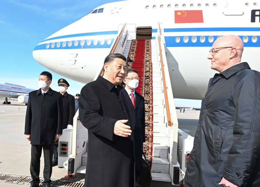 Xi Jinping atterrato a Mosca
