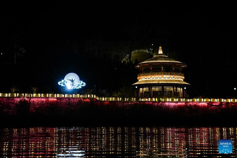 Sichuan: spettacoli notturni per promuovere turismo culturale