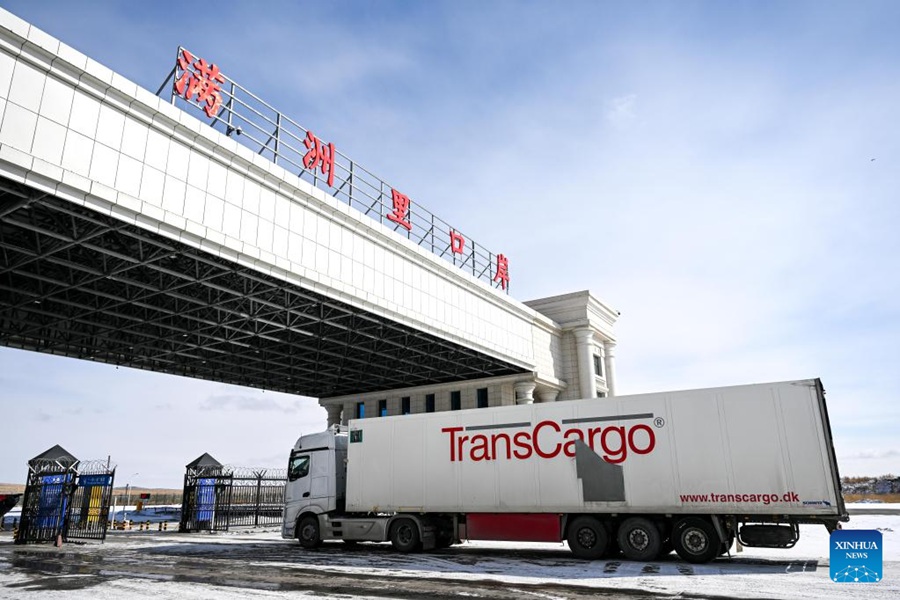 Il più grande porto terrestre della Cina registra una crescita costante del traffico