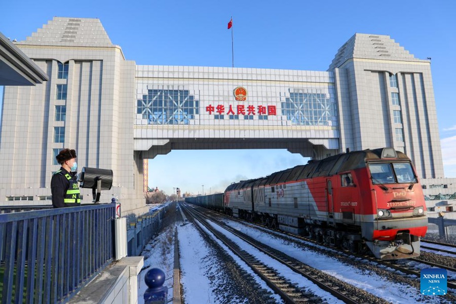 Il più grande porto terrestre della Cina registra una crescita costante del traffico