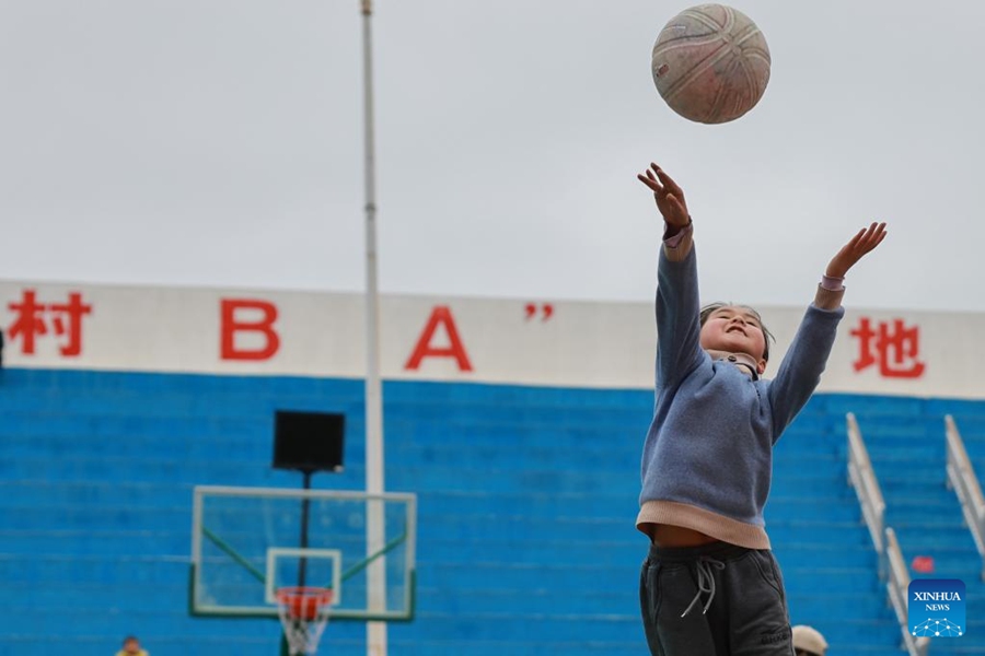 Torneo rurale di basket nel Guizhou accolto con grande entusiasmo