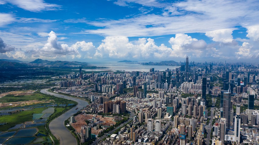 Vista aerea della città di Shenzhen, nella provincia del Guangdong, nel sud della Cina. (11 settembre 2020 - Xinhua/Mao Siqian)
