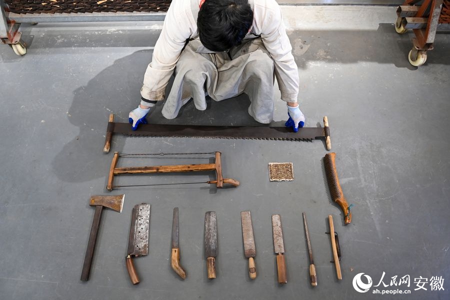 Pettine in legno di Langqiao: maestria tramandata da migliaia di anni