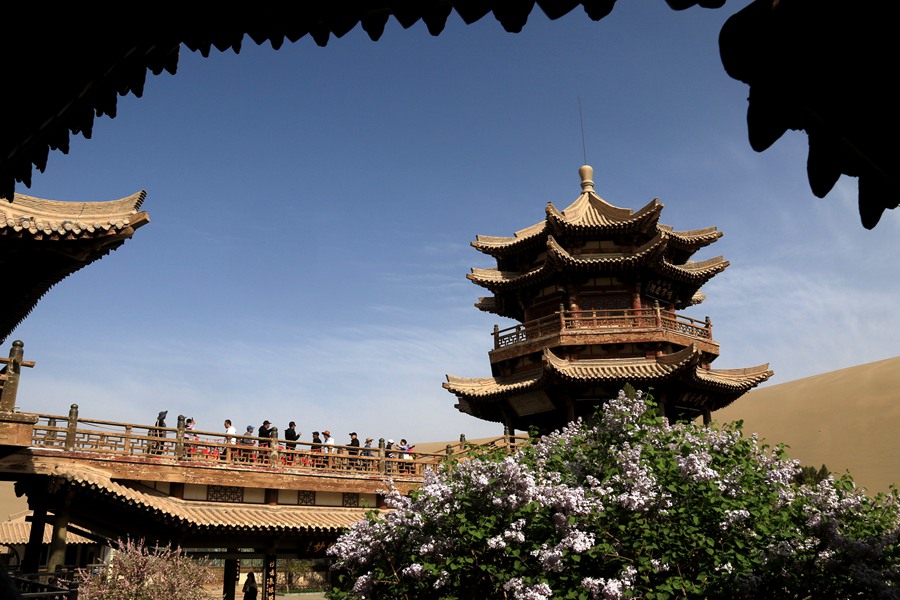 Aprile, ottima stagione per visitare Dunhuang sulla Via della Seta
