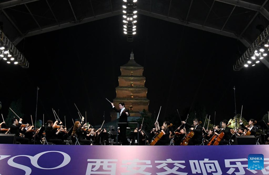Vari tipi di musica in tutto il mondo si incontrano a Xi'an attraverso gli scambi culturali