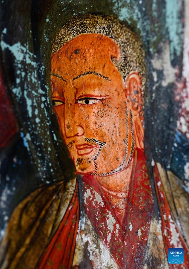 Murales nelle grotte di Donggar e Piyang nel Tibet