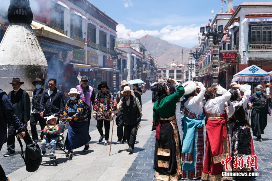 Lhasa: boom dei turisti