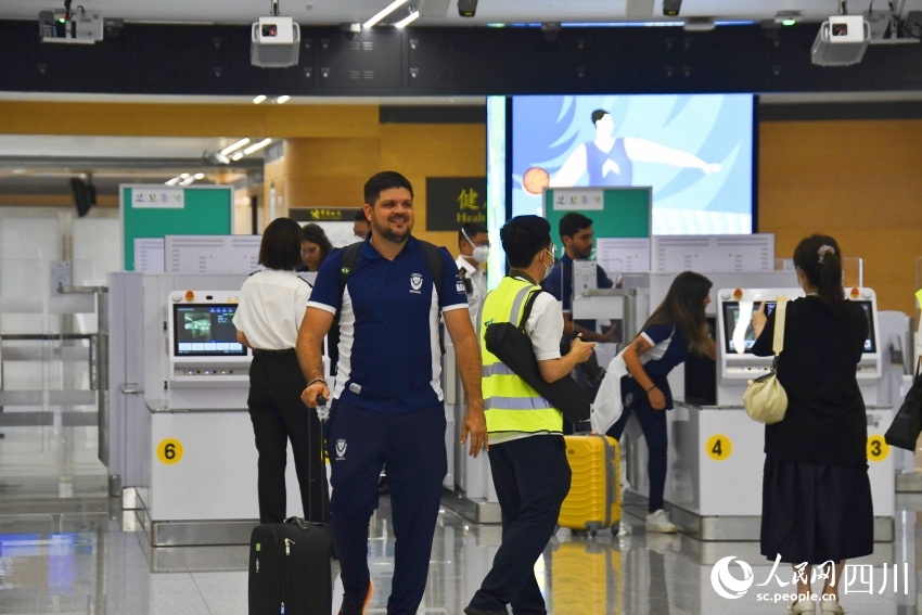 Le Universiadi di Chengdu danno il benvenuto alla prima delegazione all'estero