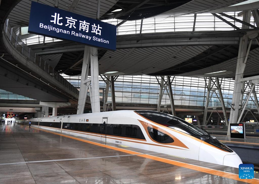 La prima ferrovia ad alta velocità cinese progettata per 350 km/h ha servito 340 milioni di viaggi passeggeri in 15 anni