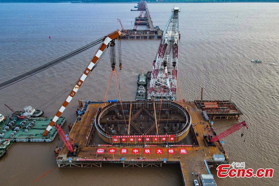 Jiangsu: in costruzione il ponte ferroviario-stradale Chongming-Qidong sul fiume Yangtze