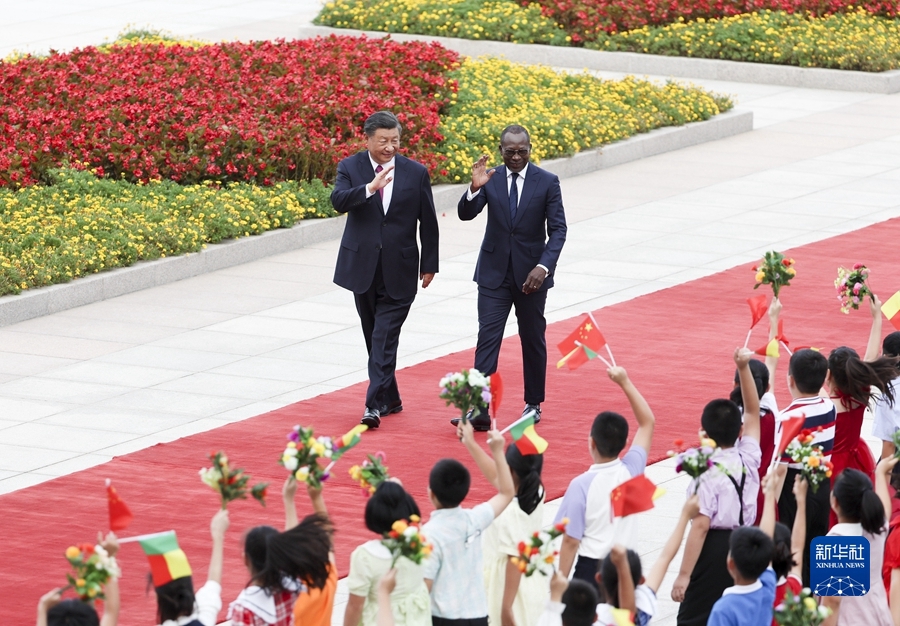 Incontro tra Xi Jinping e Patrice Talon