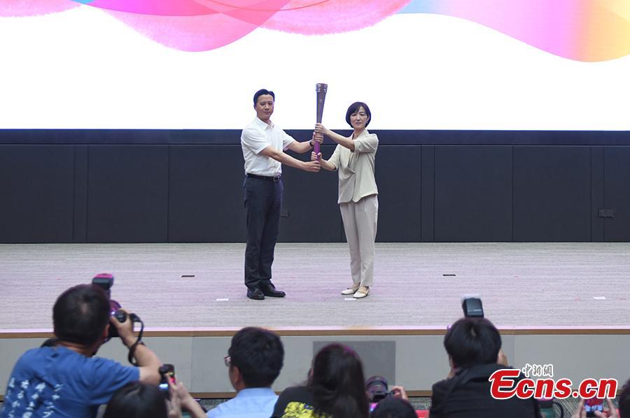 La torcia per i Giochi Asiatici di Hangzhou fa il suo debutto