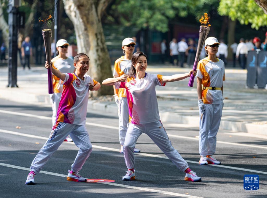 Parte la staffetta della fiaccola della 19esima edizione di Giochi Asiatici di Hangzhou